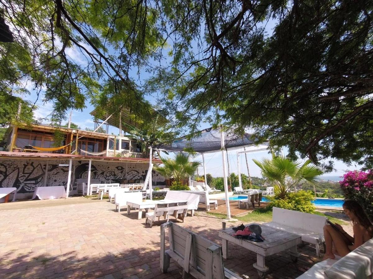 Punta Hills Montanita Hotel Exterior photo